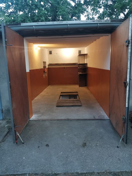 Sprzedam Garaż Oleśnica ul.Klonowa 2