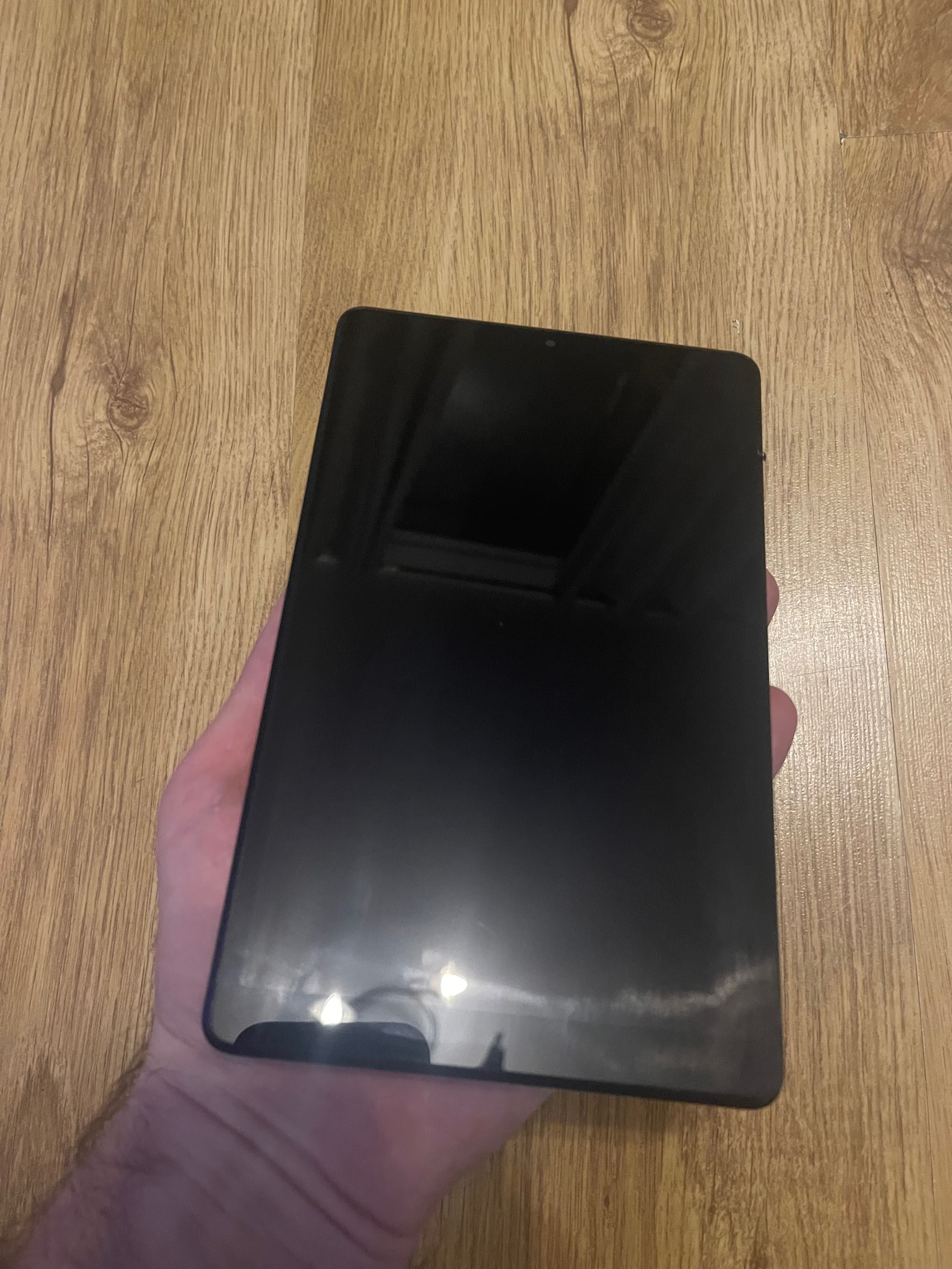 Tablet Lenovo i 3 Telefony Android. HTC i Nphone. Sprawne.