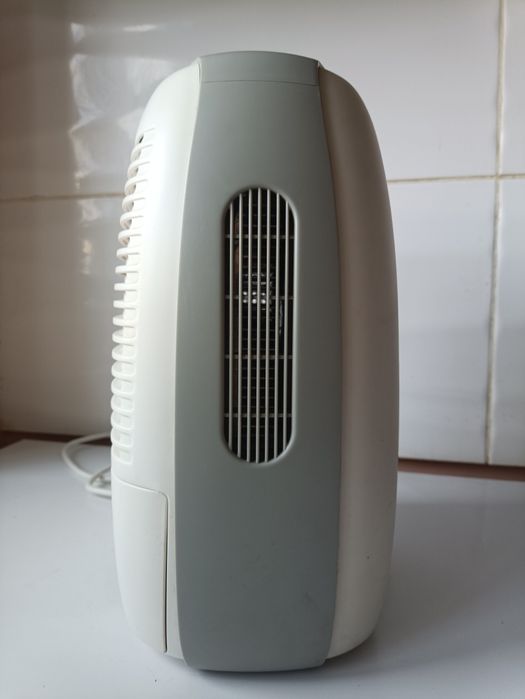 Осушувач повітря Wild Wind WDH-0502