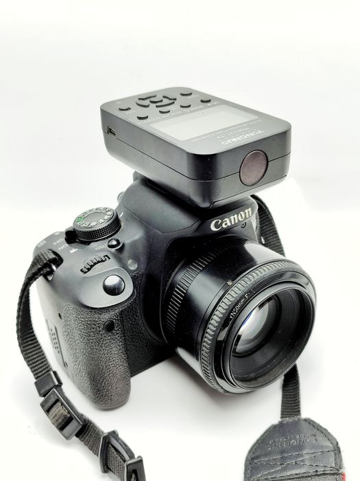 Фотоапарат Canon EOS 700D + об’єктив 18-55mm IS STM