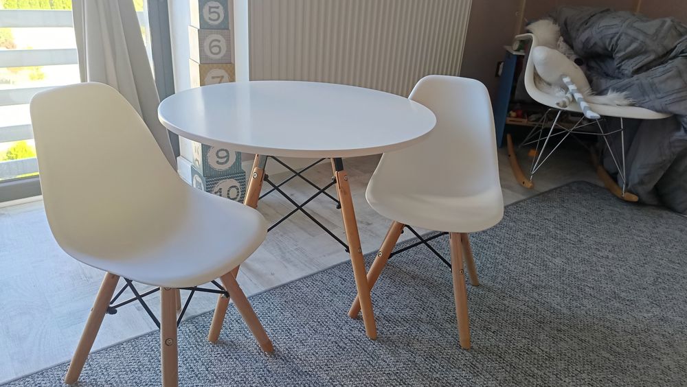 Komplet skandynawski dziecięcy stolik+2 krzesełka
