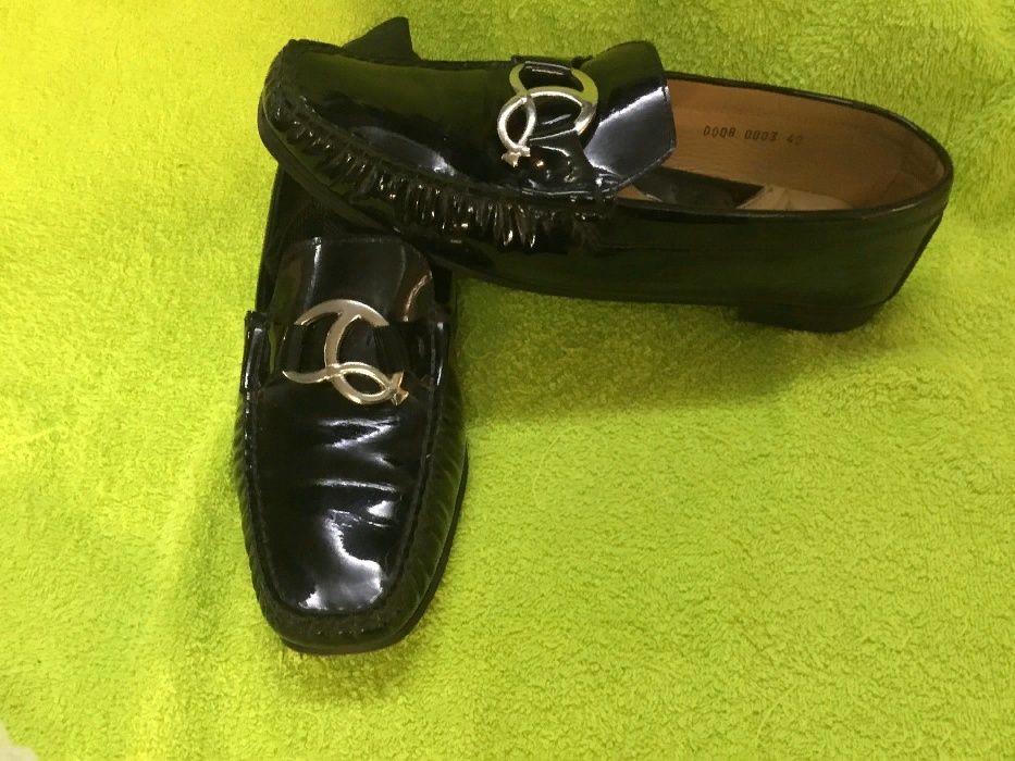 Итальянские лаковые мокасины 42