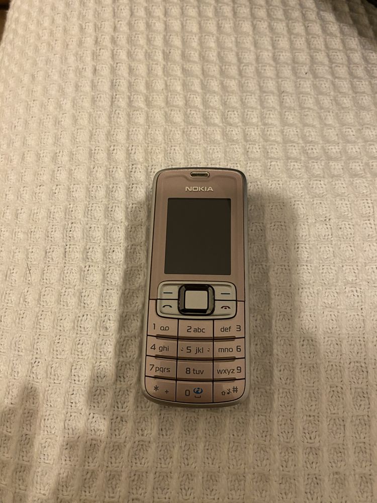 Varios Telemóveis antigos a funcionar e bateria nokia