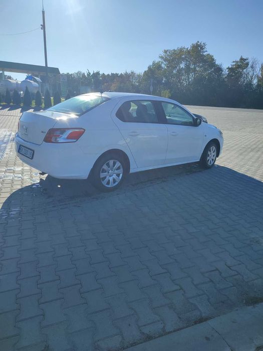 Продам пежо 301 2013р.