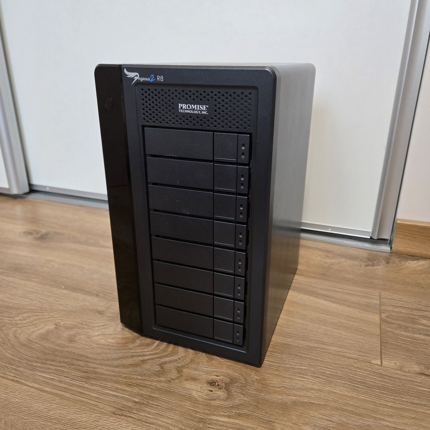 Promise Pegasus2 R8 24TB na dyskach Toshiba