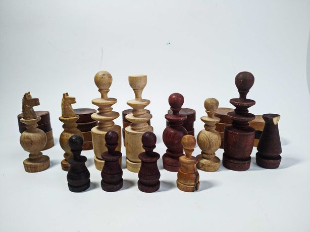 Старые шахматные фигуры шахматы