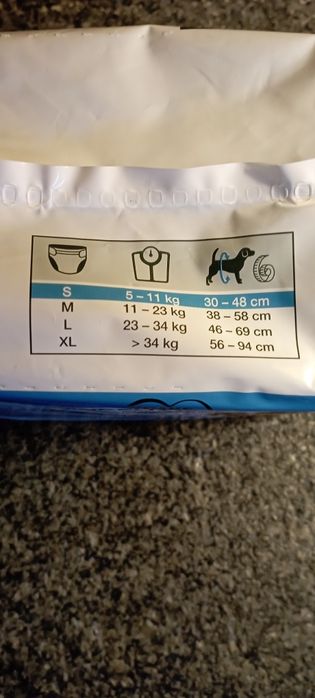 Pieluchy dla pieska seniora