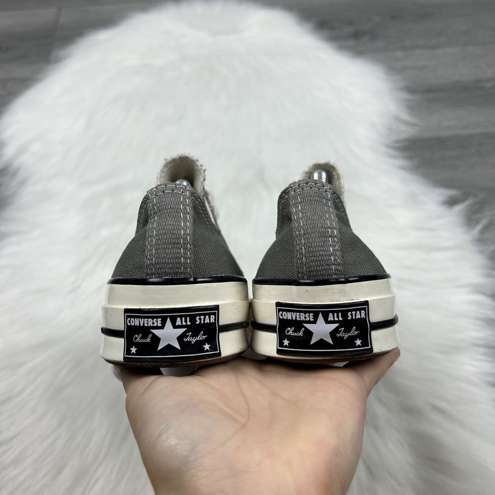 Оригінальні унісекс кеди Converse Chuck 70