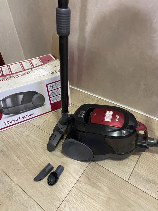 Порохотяг потужний LG VK706R03N пилосос пилосос пылесос робочий