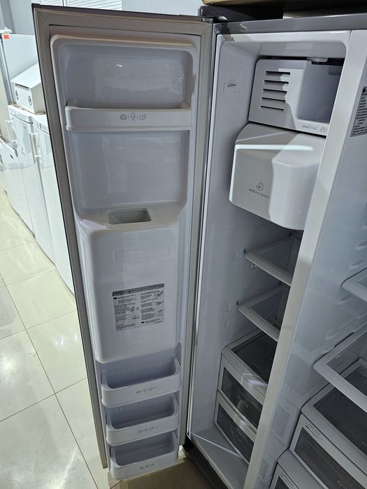 Холодильник side-by-side LG