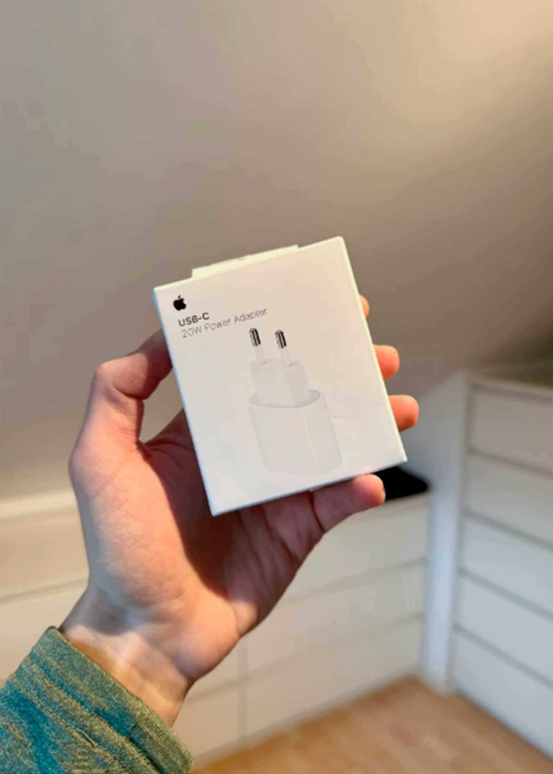 Carregador de iPhone + Cabo Lightning NOVO