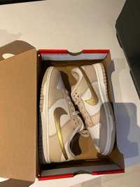 Nike Dunk Low Gold Swoosh 37,5