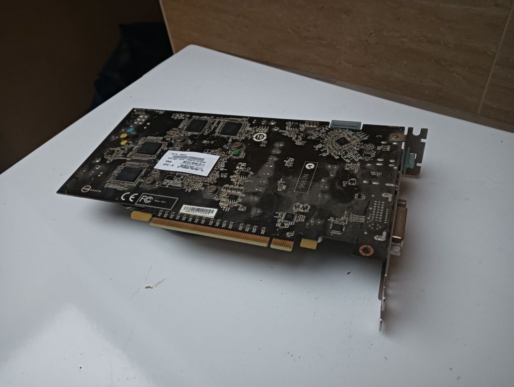 MSI R5750 series (Radeon hd5750)