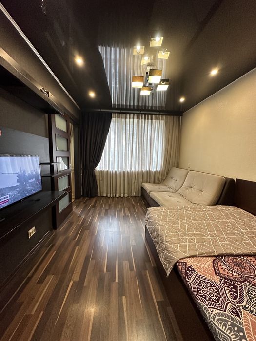 Квартира посуточно #7 плазма копилка , святого луки ,