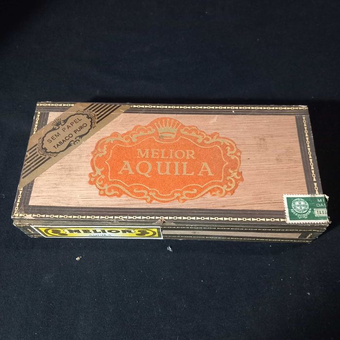 Antiga caixa de charutos