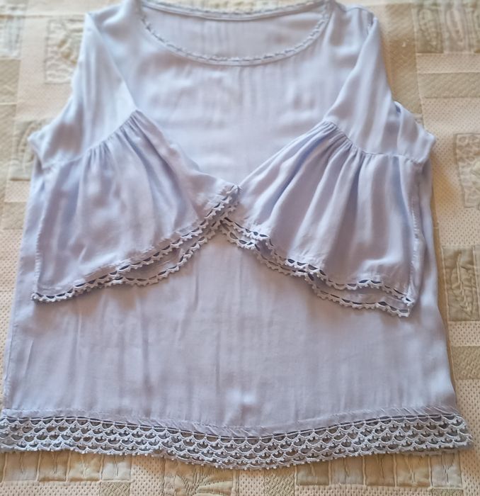 2 blusas de verão, 1 azul clara e outrafloral (ver preços na descrição