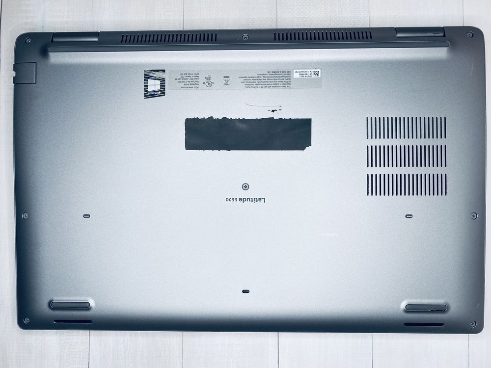 ‼️IrisXe Graphics‼️Dell Latitude 5520 15.6ʼFHD ips i7-1185G7 16/256
