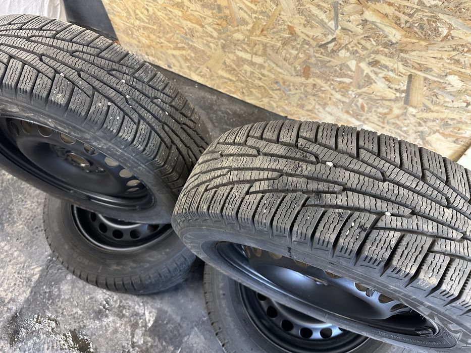 Колеса 195/65 R15 Зимові Nokian