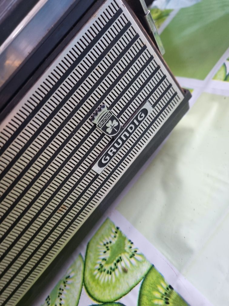 Magnetofon szpulowy Grundig