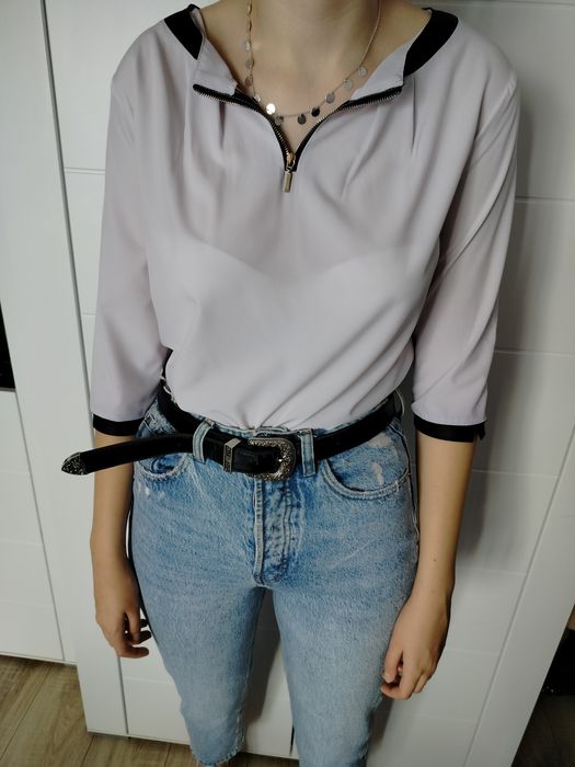 bluzka biała elegancka z suwakiem z dekoltem