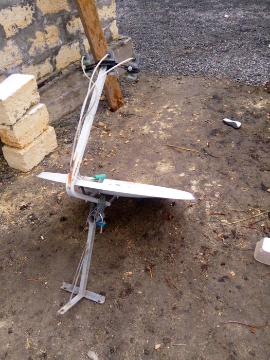 Продам супутникову антену віасат з тюнером