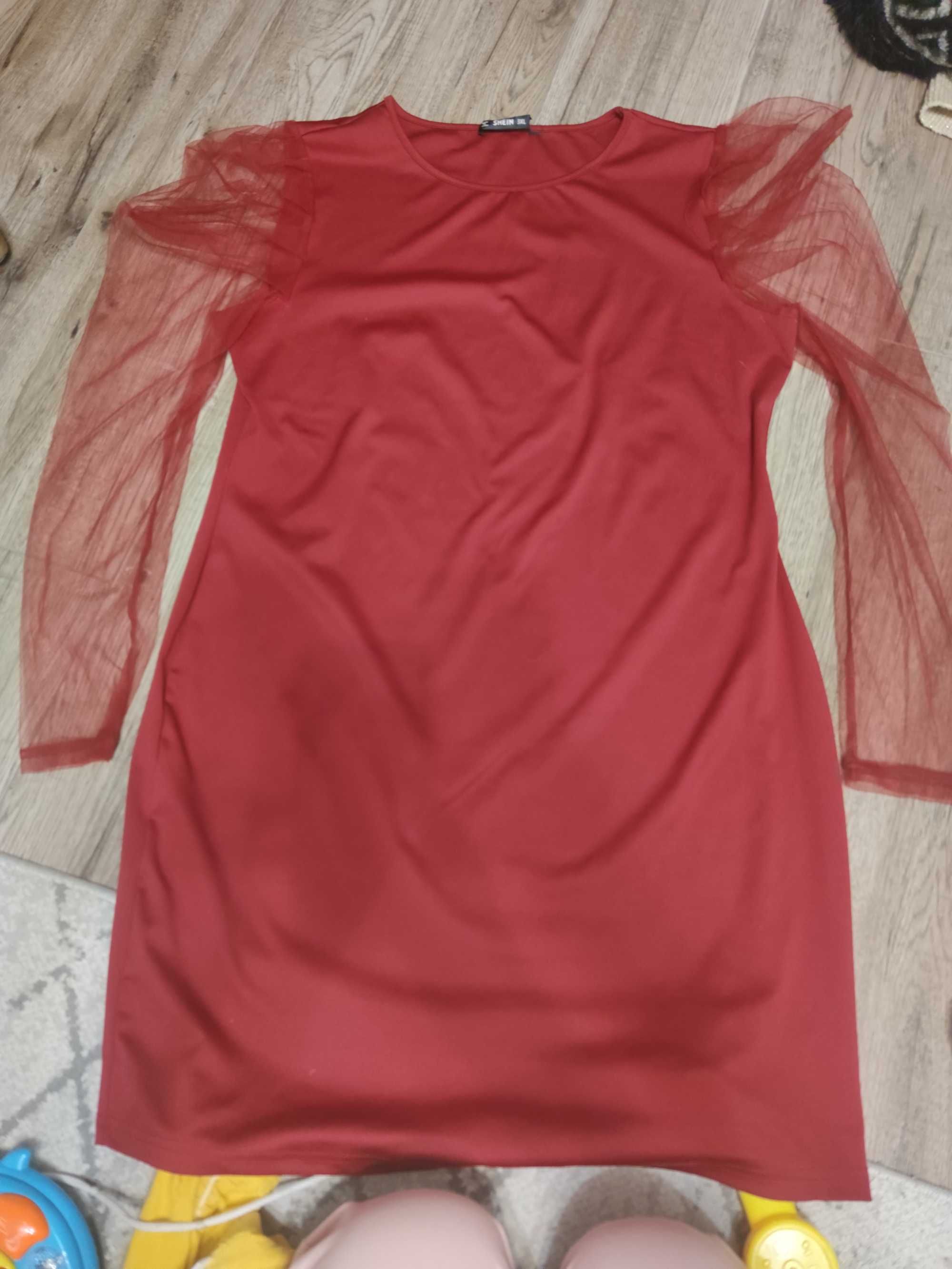 Czerwona sukienka koktajlowa z ozdobnymi rękawami xxxl
