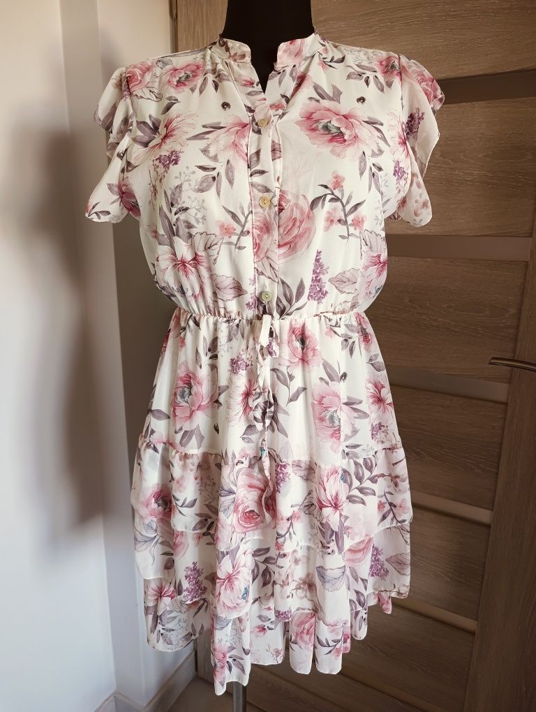 Elegancka letnia sukienka r.38