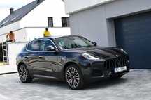 Maserati Grecale Piękna Perłowa Czerń Jak Nowy Salonowy przebieg serwisowany w ASO