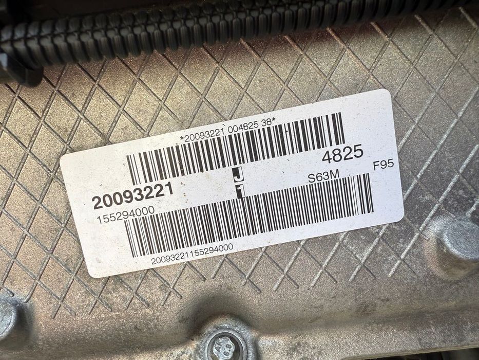 Каталізатор Каталізатори BMW S63 S63B44B 8053526 F90 F91 F93 F95