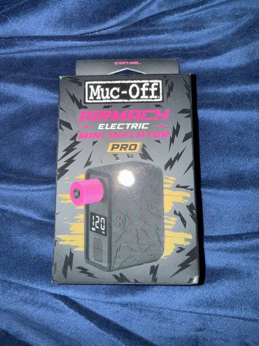 Pompka akumulatorowa Muc-Off Airmach Electric Mini Inflator Pro