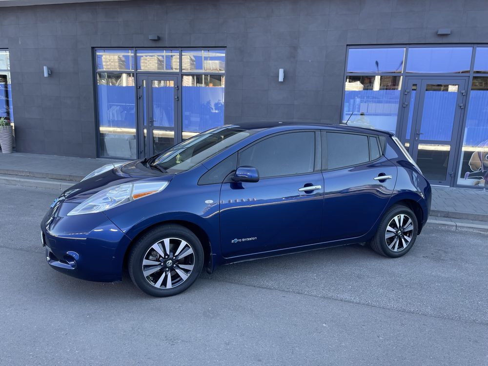 Продам Nissan Leaf 2017 року з батареею 30 kwh
