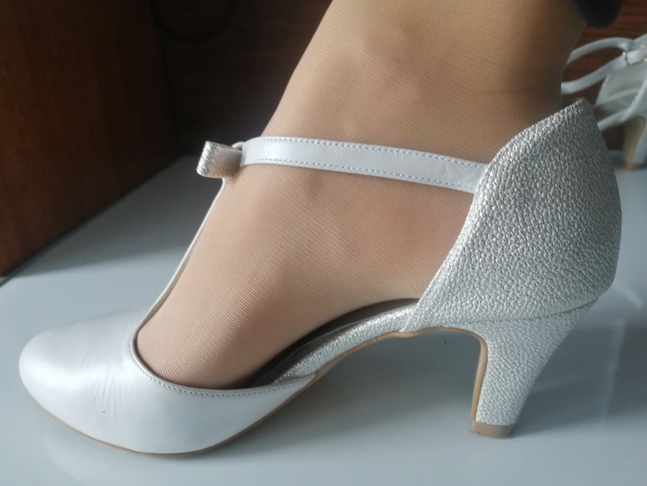Sprzedam buty ślubne