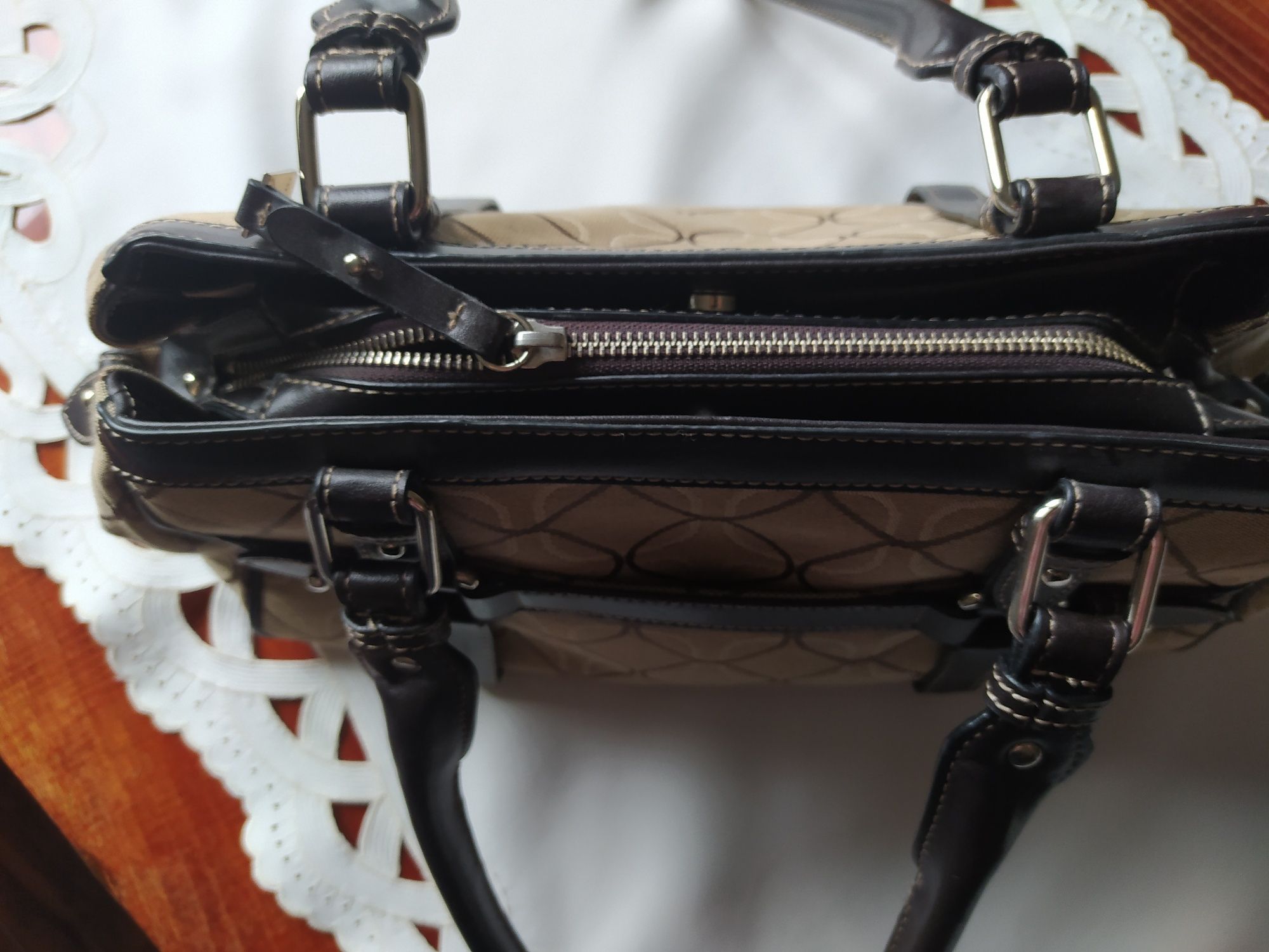 Torebka firmy Nine West brazowo-kremowa