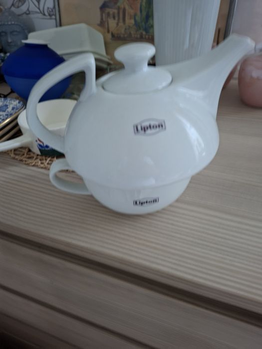 Lipton filiżanka i czajniczek