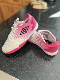 Tenis top Umbro futsal( ler com atencao)