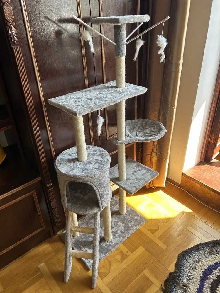 Когтеточка з будиночком для кота, ігровий комплекс дряпка з лежанкою