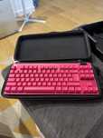Logitech G PRO X TKL LIGHTSPEED – różowa, stan idealny
