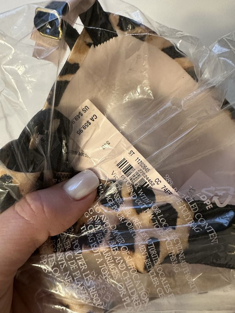 Комплект нижньої білизни тигровий victorias secret 34b s 75B с