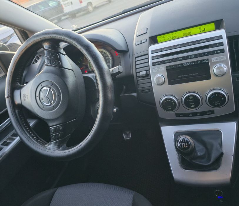 Мазда 5 2006 року з 2.0 дизельним двигуном