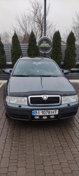 Продам Шкода Октавия  Тур 1,8  турбо  4 х 4 . Газ , бензин .