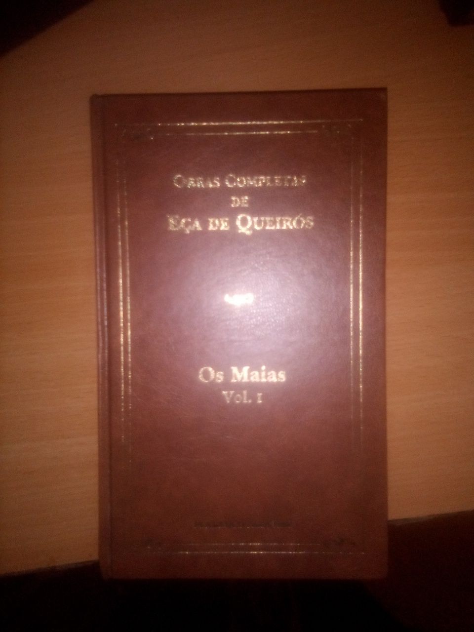 Livro Eça de Queirós "os Maias" vol.1