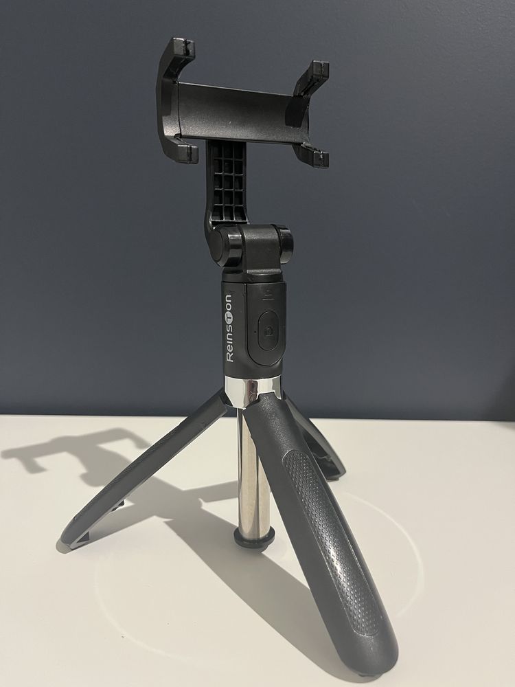 Selfie stick Bluetooth Statyw do telefonu Reinston z pilotem