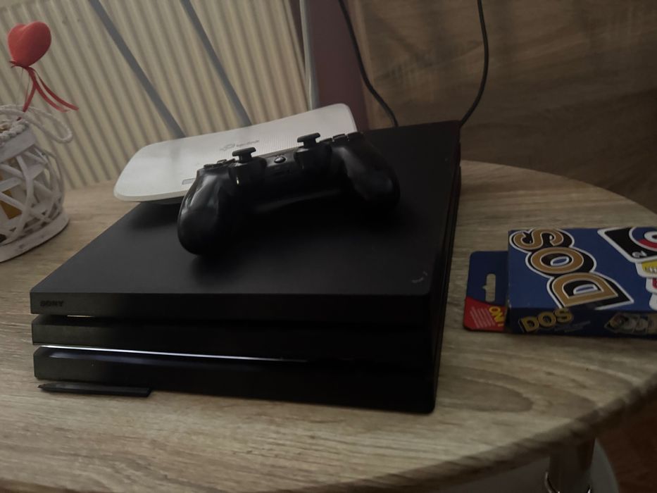 Ps4 pro z grami i padem odbiór wyłącznie osobisty