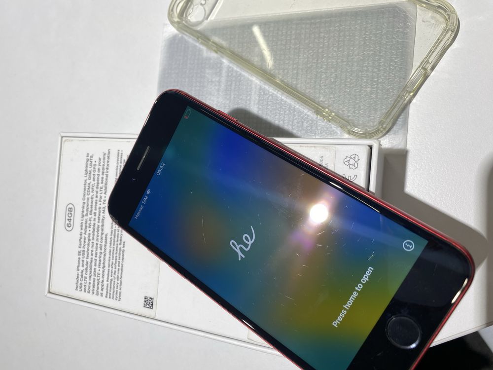 Iphon SE red 64 Gb