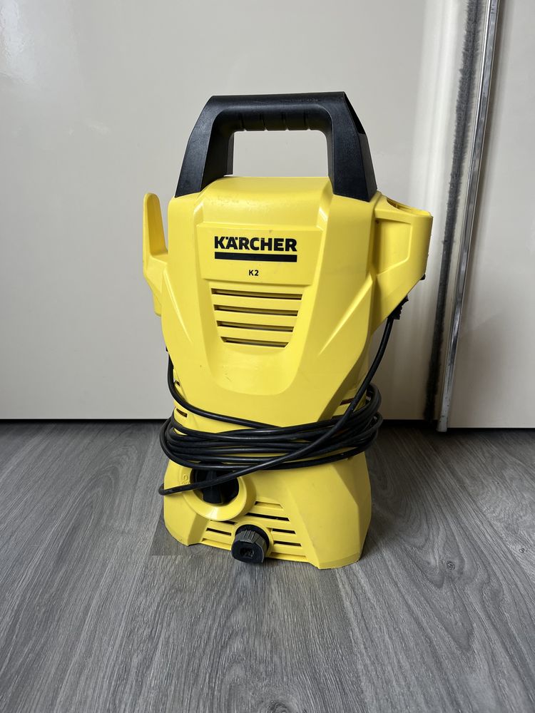 Мийка Karcher K2 на запчастини Протікає