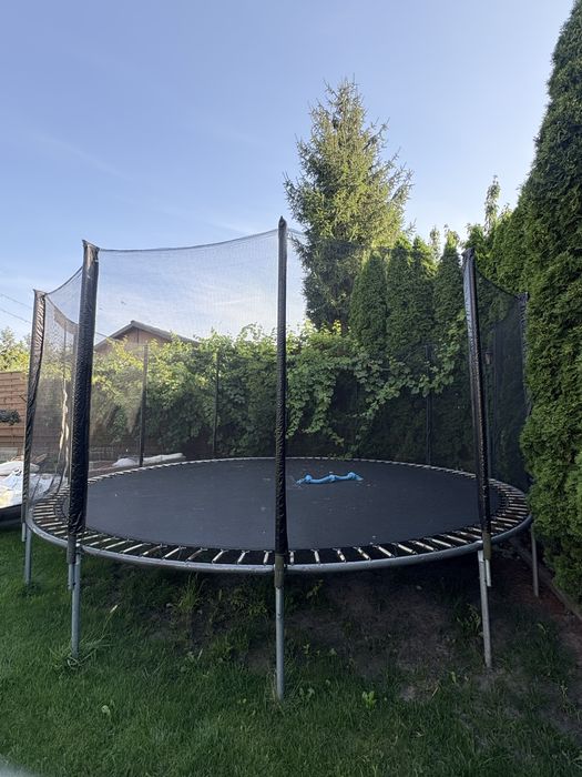 Trampolina ogrodowa