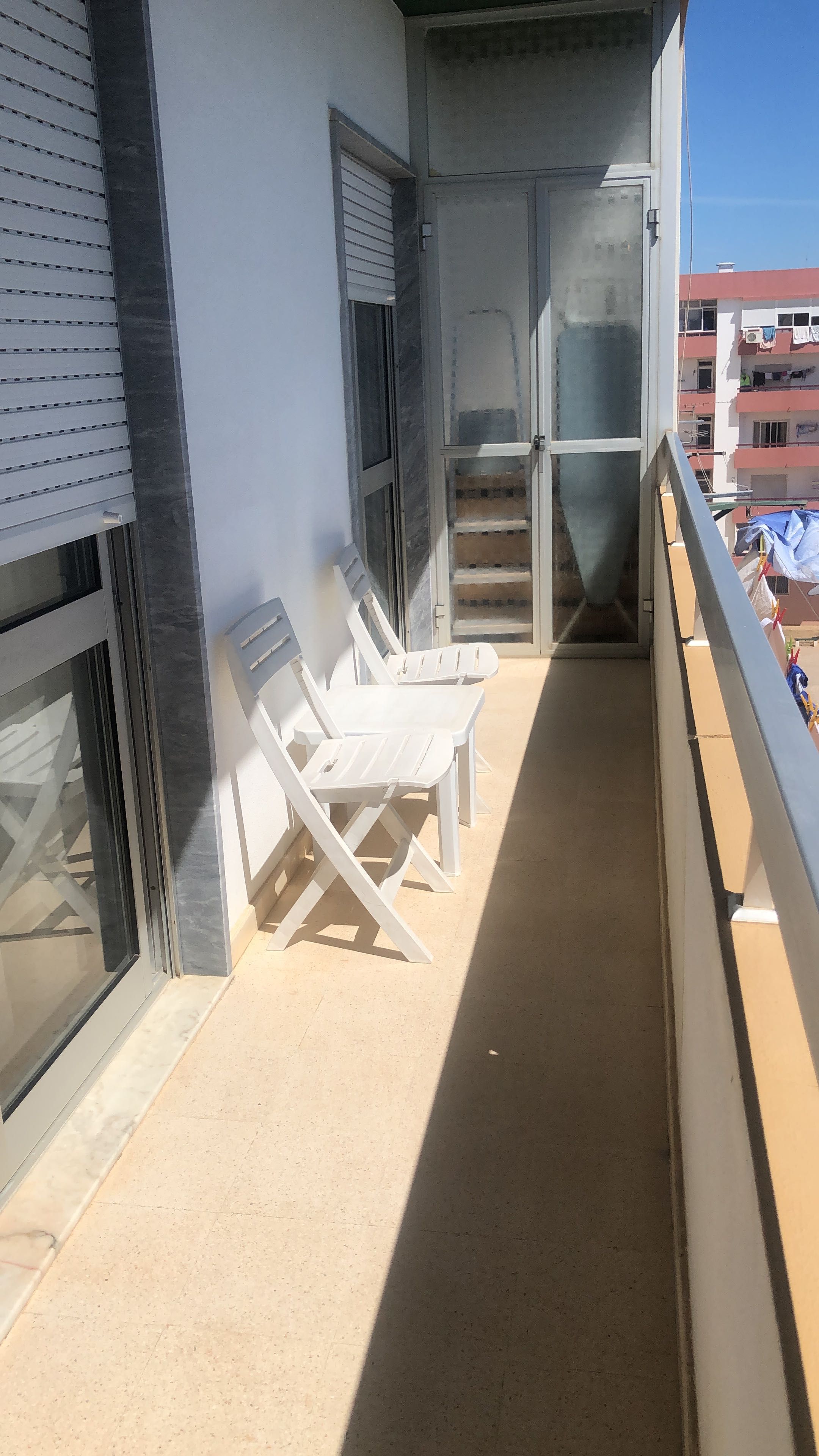 Alugo 3 Quartos Raparigas Estudantes Penha - Faro