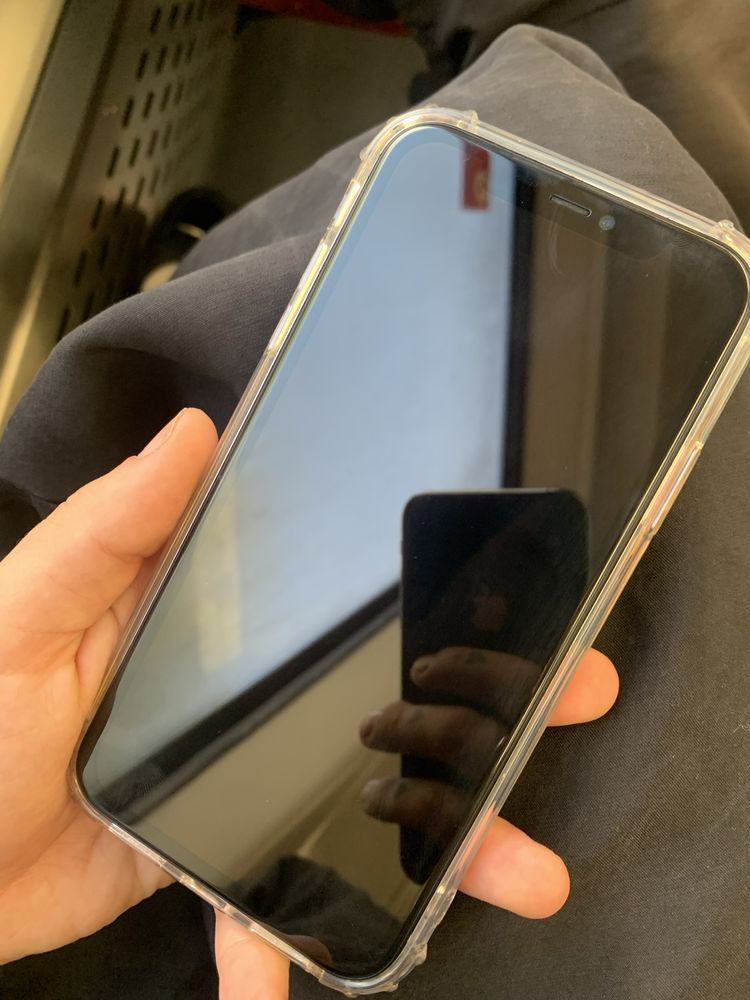 iPhone 11  128GB com capa