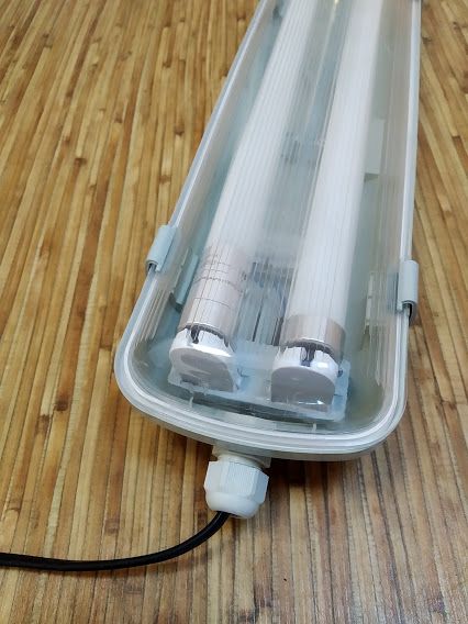 СУПЕРЦЕНА! Светильник линейный Led IP65 1200 мм +2 LED лампы Т8