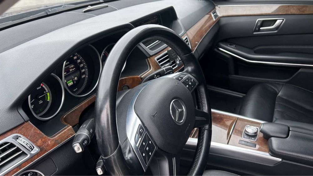 Mersedes-Benz E-class 2014